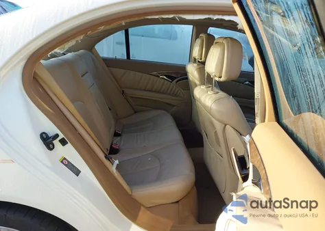 2007 Mercedes-Benz E 550 z USA, uszkodzony, nr VIN WDBUF72X67B029955